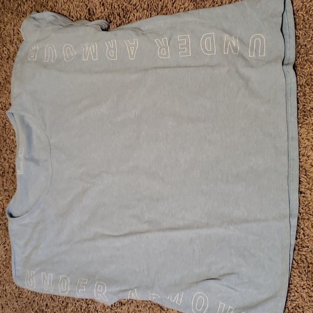 Under Armour women's t shirt Size Light blue